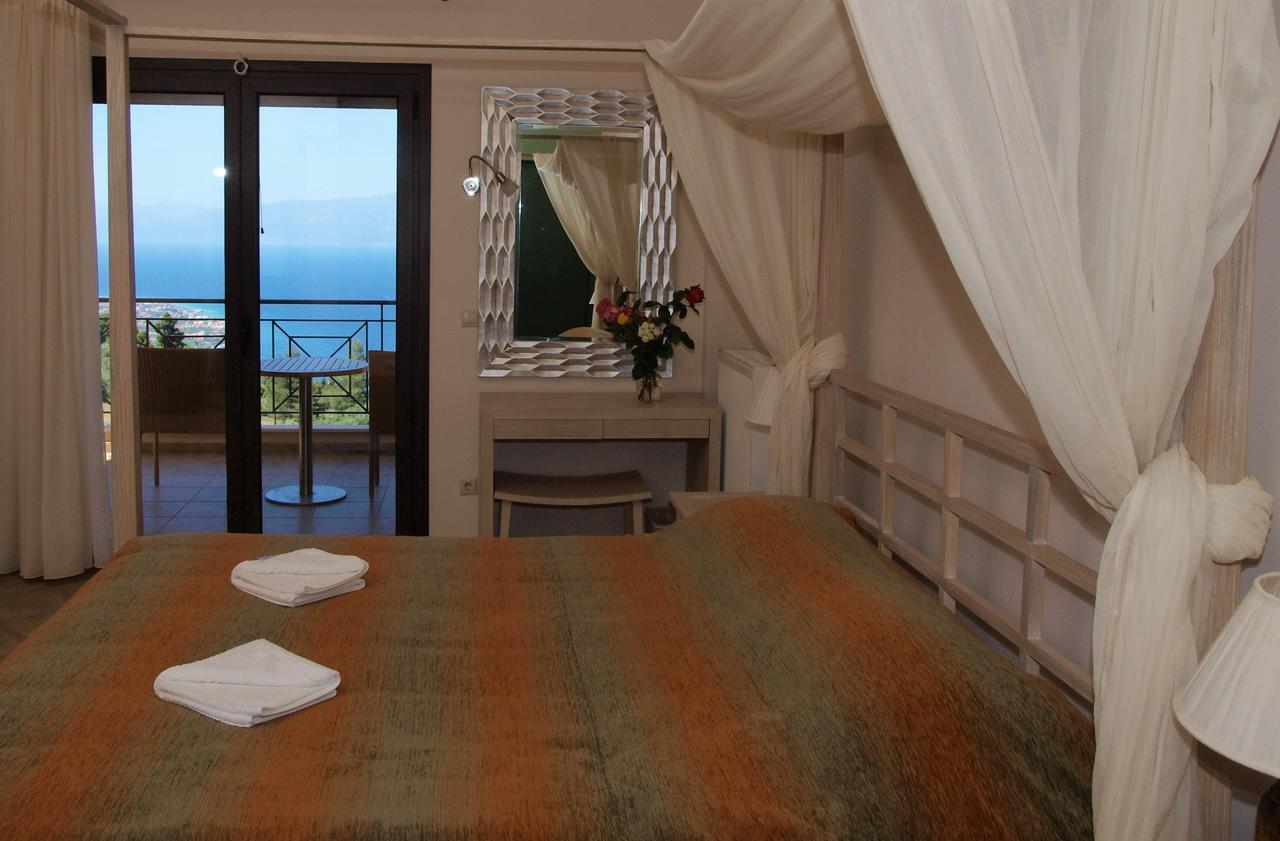 Hotel Theasi Diakopto Ngoại thất bức ảnh